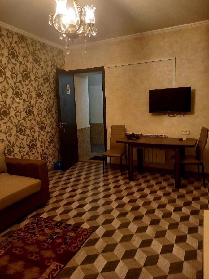 Apartment For Family Tiflis Exterior foto
